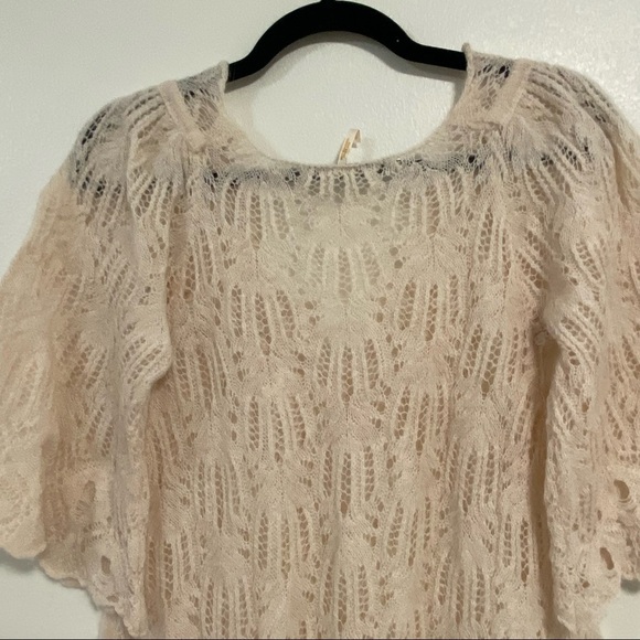 Free People Bell Sleeve Cream Crochet Ruffle Knit Sweater Top XS - Picture 7 of 12